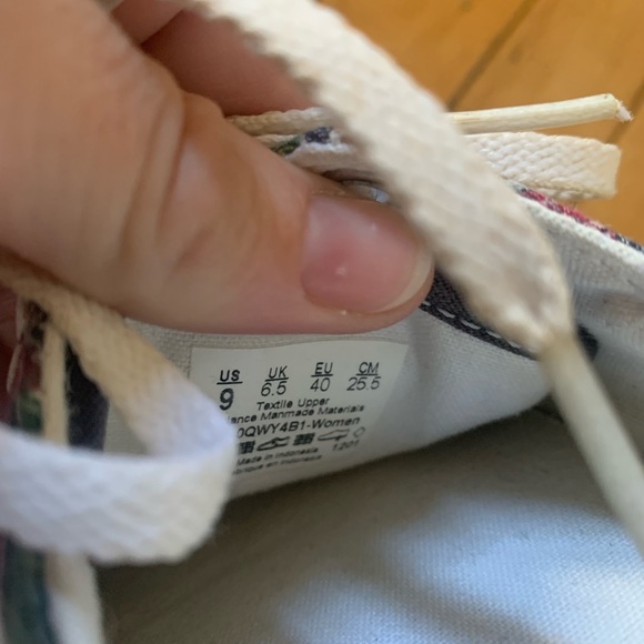 Vans! - Picture 9 of 9